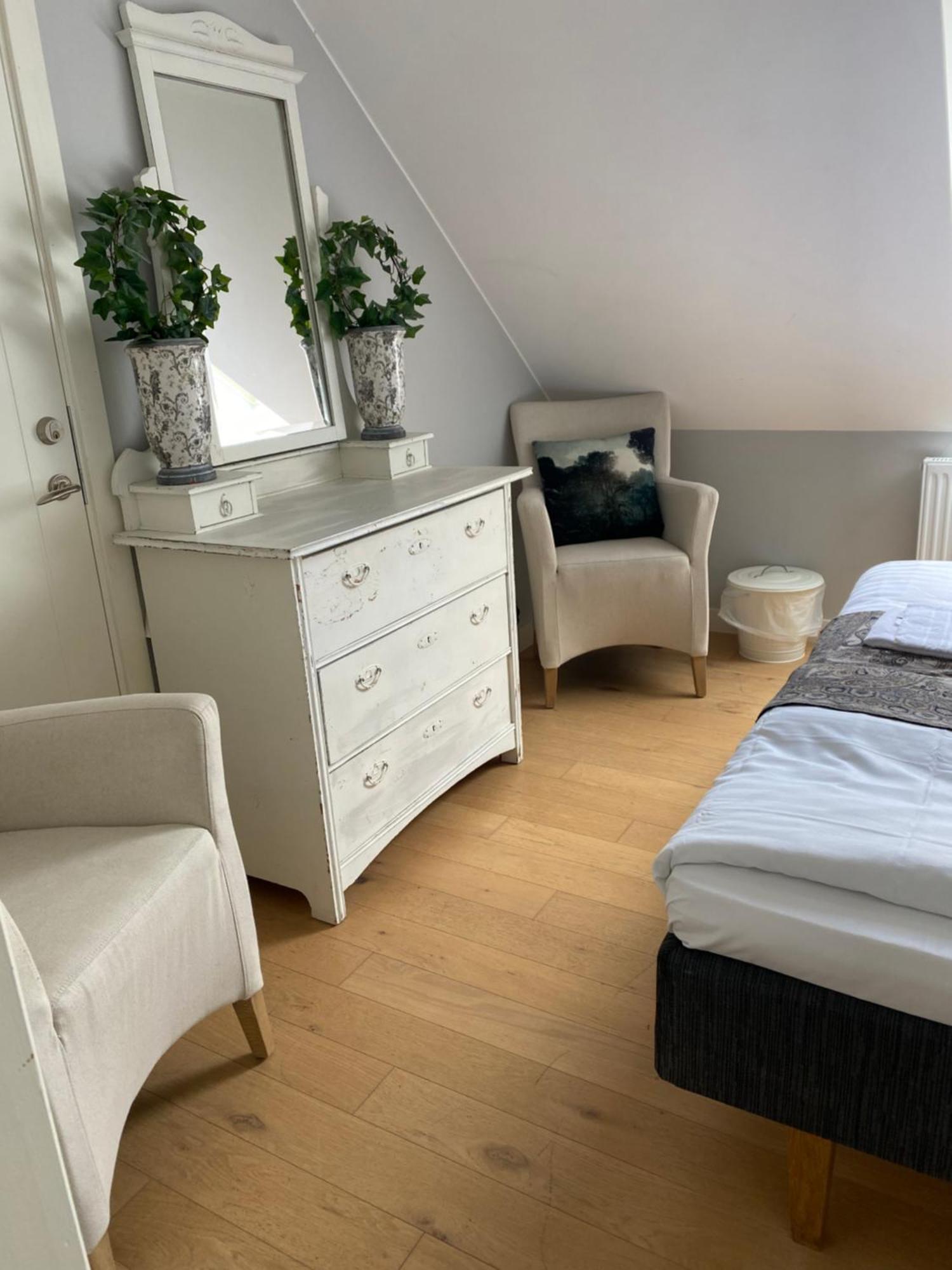 Brohuspark Bed & Breakfast 3*